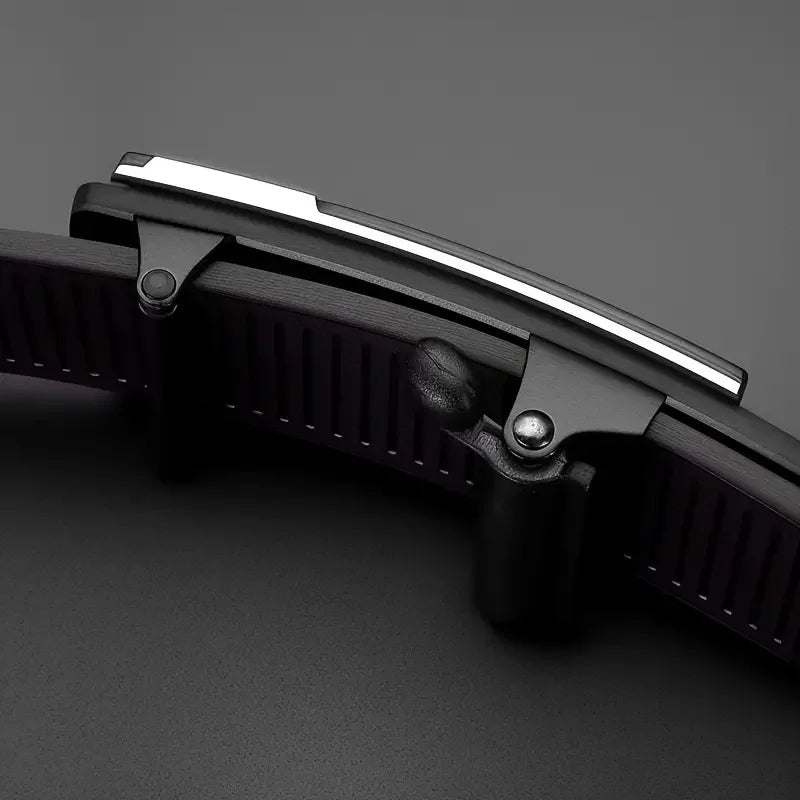 Automatic belt buckle clip, side view
