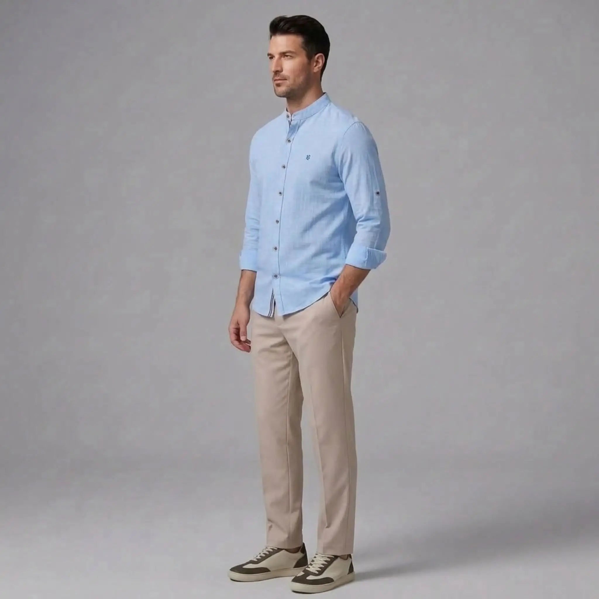 MannerCo light blue linen stand collar shirt and slim tapered trousers 2-piece set side view